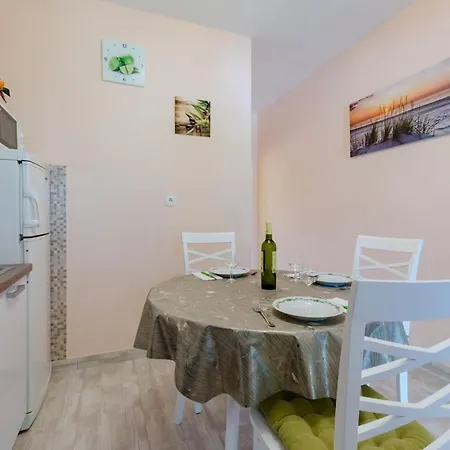 Apartments Jerko Mirca 아파트 Mirce