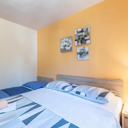 Apartments Jerko Mirca *