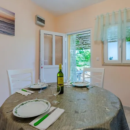 Jerko Mirca Apartment Mirca (Brac)